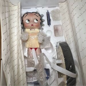 Danbury mint Betty boop bathing Beauty New Old Stock In Box